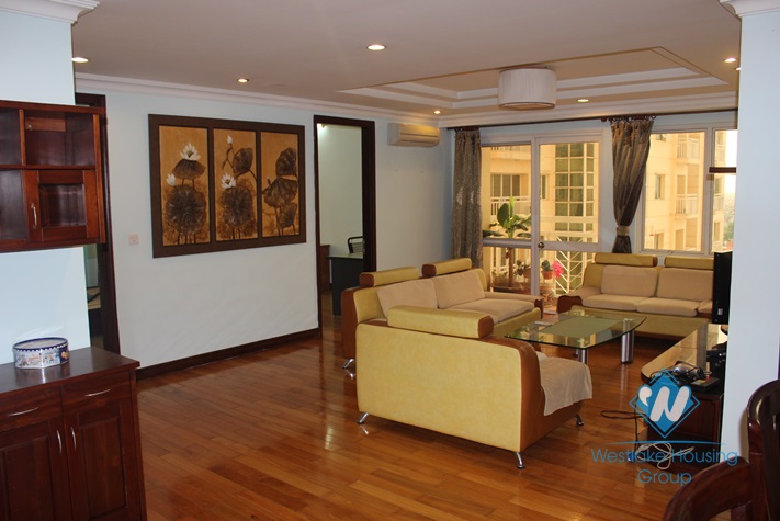 NIce apartment with 3 bedrooms for rent in Ciputra, Ha Noi